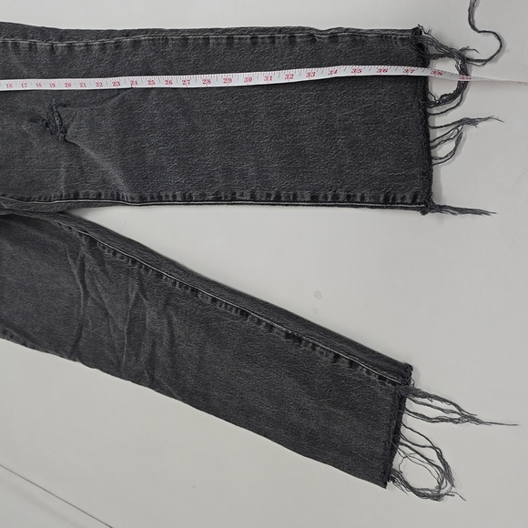 Madewell The Perfect Vintage Jeans in Cosner Wash Distressed - Picture 5 of 16